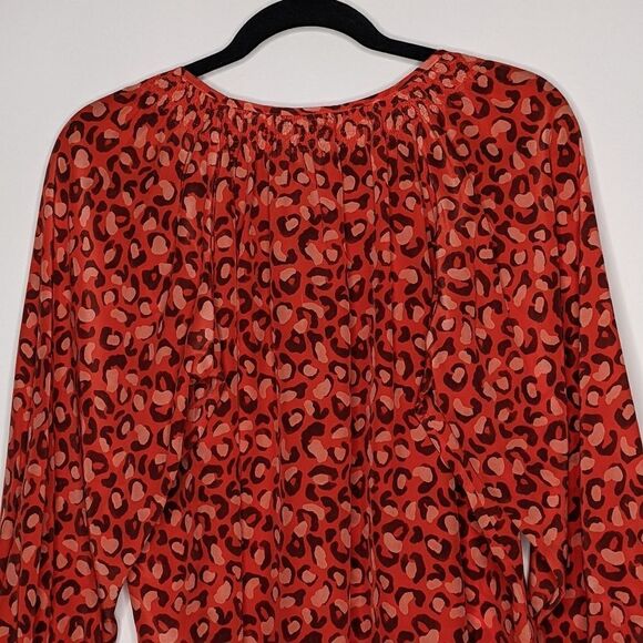 Tucker The Classic Blouse Leo in Love Silk Crepe de Chine Red Leopard Print - Picture 7 of 8
